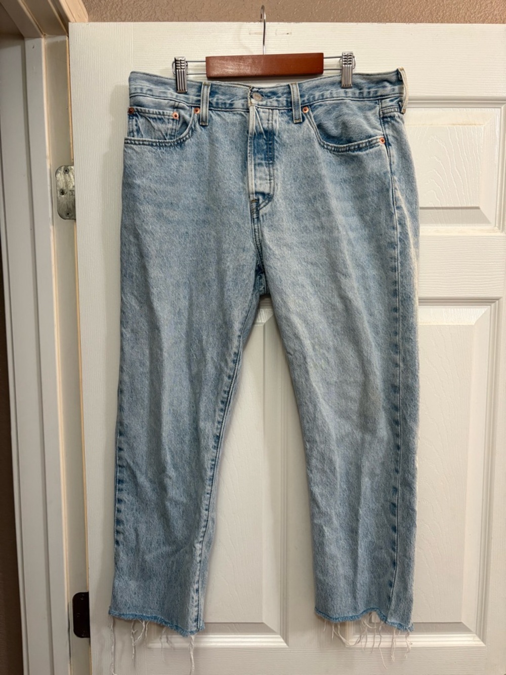Levi's jeans cropped wedgie straight button fly 100% cotton women's 31
